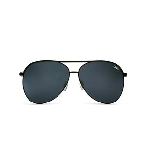 QUAY AUSTRALIA Vivienne Black/Smoke Sunglasses NWT